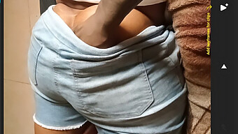 Foreplay With My Voluptuous Girlfriend In Booty Shorts And Massage